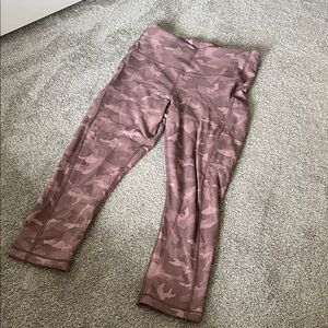 Athleta Pink Camo capri Leggings